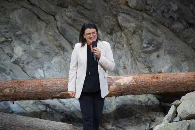 Nationalrätin Elisabeth Pfurtscheller überbrachte die Grüße des Landes Tirol. | Foto: Reichel
