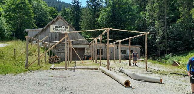 Die Vorbereitungen für das Pernecker Kellerfest laufen auf Hochtouren. | Foto: FW Perneck