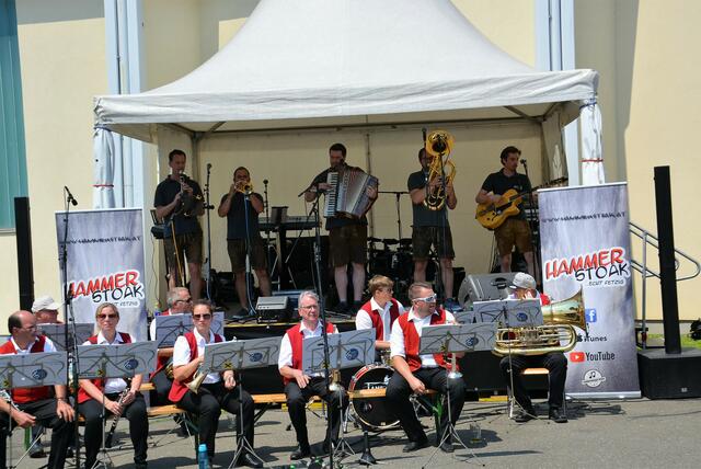 Bauernkapelle und Hammerstoak  | Foto: Peter Taurer