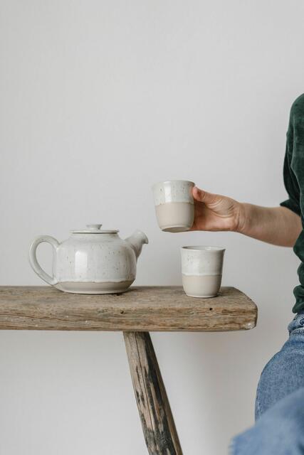 Anna Maria Regner entführt in ihre Arbeitswelt. In ihrer Werkstatt "formfrei" in Traunfeld, lässt sie ein wenig hinter die Kulissen blicken. | Foto: Hannah Ecker