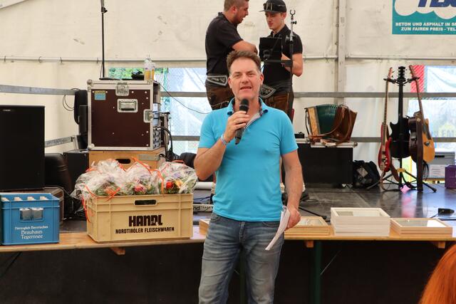 Obmann Christoph Schiefer resümiert über die vergangenen fünf Jahrzehnte. | Foto: Elisabeth Neuner