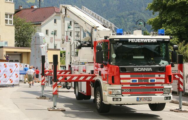Rund 3.000 Besucher feierten auf dem Open Air Event bei der Feuerwehr Jenbach.  | Foto: Dietmar Walpoth