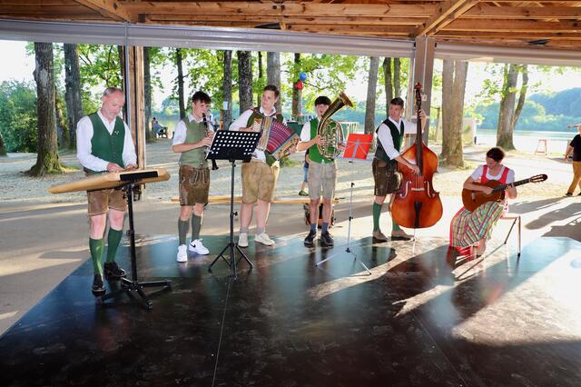 Das Volksmusikensemble der Musikschule Bad Waltersdorf. | Foto: Alfred Mayer