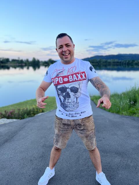 Martin Baumgartner hatte bei den Dreharbeiten am Ankerpunkt viel Spaß.