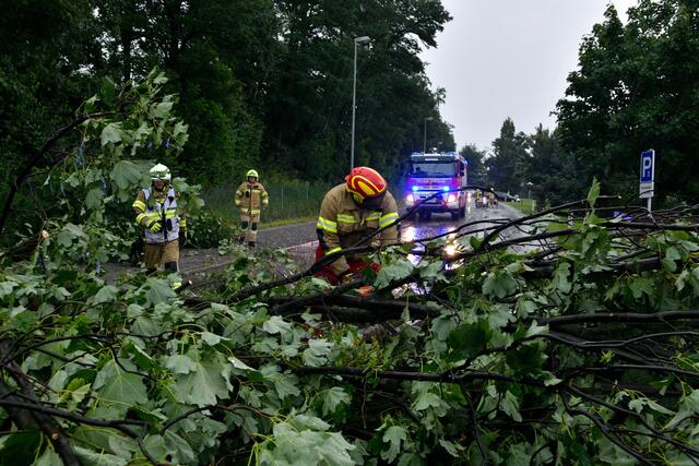 Falls Arbeitnehmer im Katastrophenfall nicht in die Arbeit kommen können, gibt es dennoch eine Entgeltfortzahlung. Allerdings gilt es einiges zu beachten. | Foto: Zoom.tirol