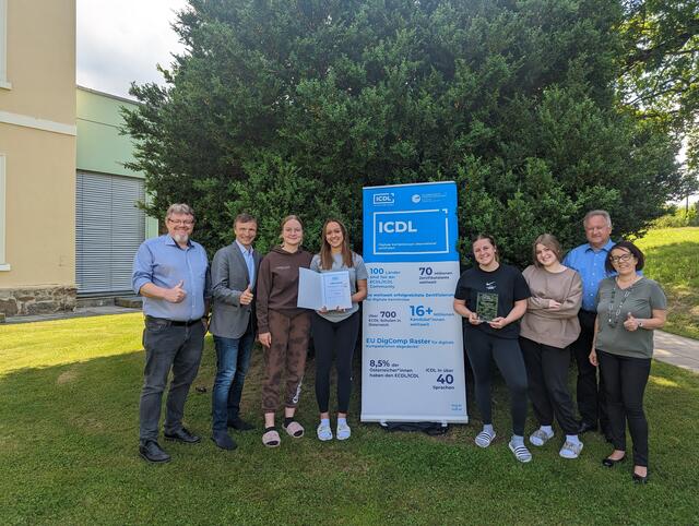 Große Freude am Bildungszentrum Litzlhof | Foto: privat