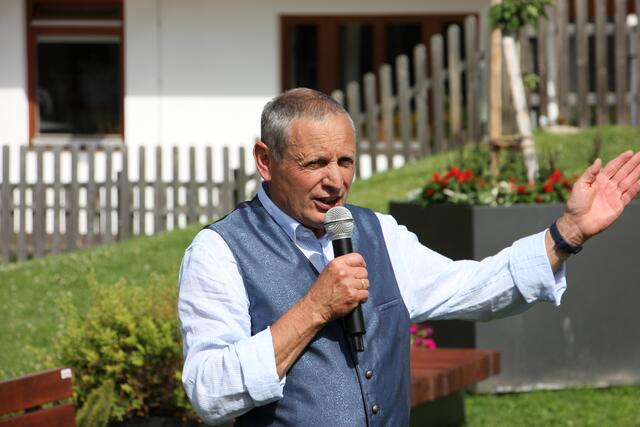 Bürgermeister Paul Greiter bei der Eröffnung der Fußgängerzone. | Foto: Schwarz