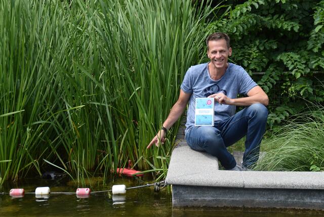 Was es mit dem Badeschapfen im Waldbecken auf sich hat? Erfährt man im Buch "Mörderschau in Bad Vöslau"! | Foto: Katrin Pirzl