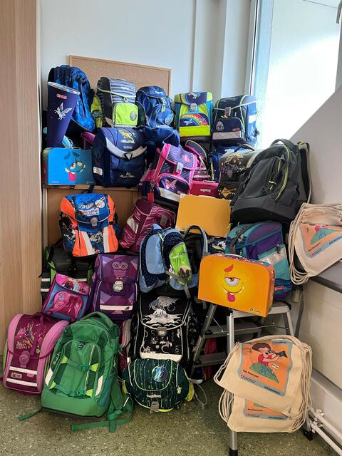 Die Kinderfreunde Oberösterreich organisieren bereits zum vierten Mal die Schultaschenaktion: Über die Sommermonate werden gebrauchte und gut erhaltene Schultaschen gesammelt und an benachteiligte Familien weitergegeben. | Foto: Kinderfreunde OÖ