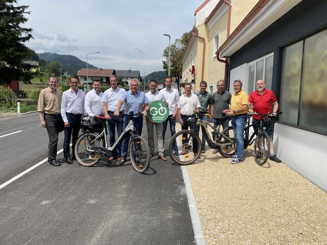 Offizielle Eröffnung in Kapfenberg-Arndorf: Seit Oktober wurde am 600 Meter langen Radweg gebaut, Kostenpunkt: rund eine Million Euro. | Foto: Kern