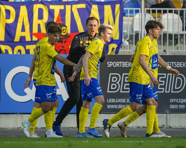 Alexander Zellhofer begleitete die Vienna schon beim Aufstieg aus der Regionalliga Ost in die Admiral 2. Liga. Hier Bild aus der Saison 2021/22. | Foto: Max Spitzauer