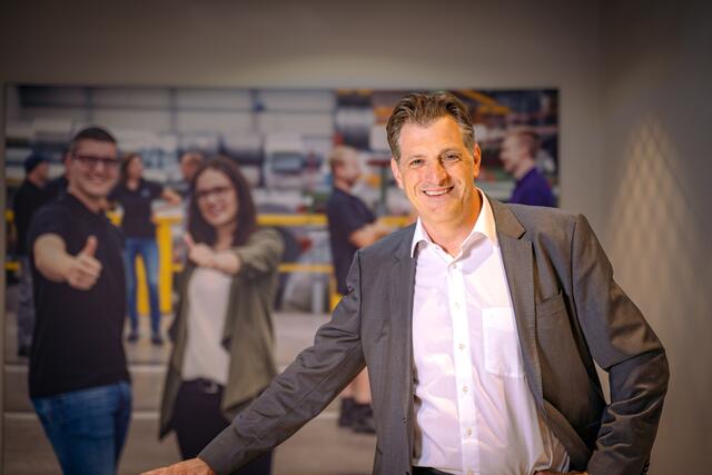 Geschäftsführer Thomas Welser freut sich über die Nominierung der Welser Profile GmbH in Gresten zum Nachhaltigkeitspreis "TRIGOS". | Foto: Welser Profile