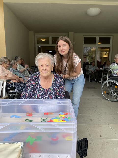 Frau Spieß und Vicky Kopecky | Foto: Mater Salvatoris