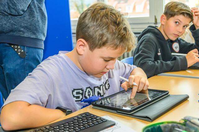 Jedes Kind lernt am Tablet. | Foto: Stadtgemeinde Feldbach