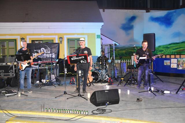 "The Burnouts" gaben in der Friedrichhalle Gas. | Foto: Michael Strini