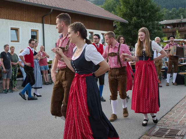 Die Landjugend Dellach/Drau zeigte ihre Tanzkünste | Foto: Simone Peinhardt