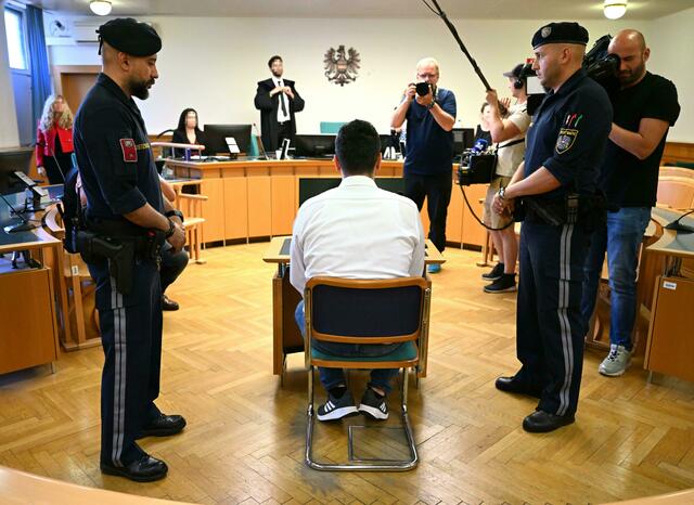 Der 36-jährige S. wurde heute vorm Landesgericht für Strafsachen wegen Mordes schuldig gesprochen und zu 20 Jahren Haft verurteilt – dieses ist nicht rechtskräftig. | Foto: HELMUT FOHRINGER / APA / picturedesk.com
