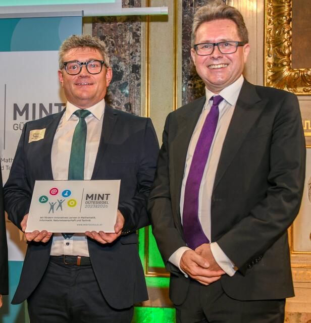 Gutesiegel verliehen. | Foto: MS Fieberbrunn