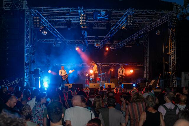 Das Open Air Ottensheim vom 13. bis zum 15. Juli bietet viel musikalische Abwechslung. | Foto: Photography Tobias Schartner