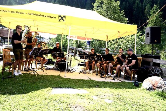 Die Truppe LeiBlech sorgte für musikalische Unterhaltung. | Foto: Pfurtscheller