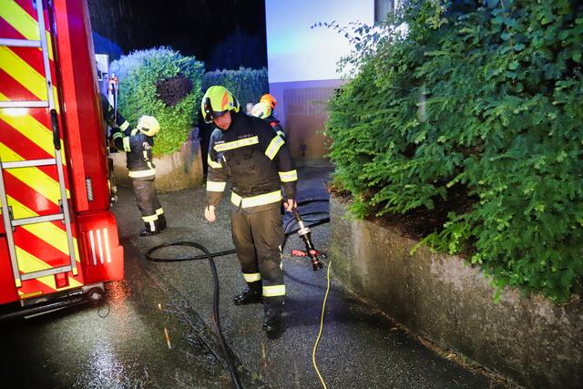 Ein heftiges Gewitter führte in der Region Wels und Wels-Land zu eine totalen Stromausfall sowie zu zahlreichen Einsätzen der Feuerwehr. | Foto: laumat.at