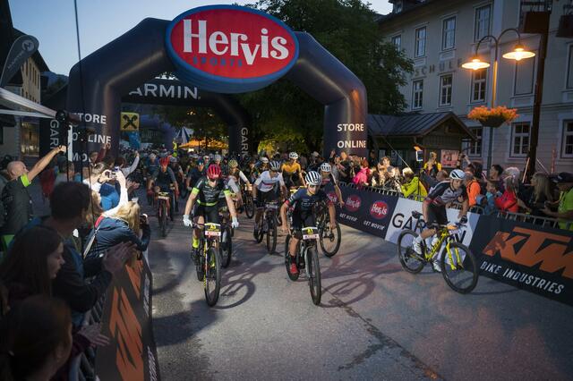 Salzkammergut Trophy: Start der Extremdistanz in den frühen Morgenstunden. | Foto: Marc Schwarz