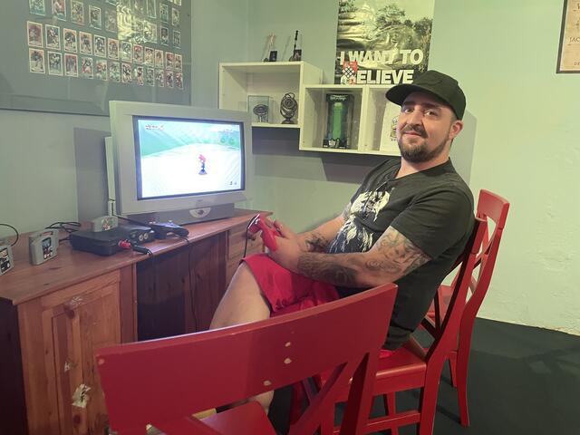 Markus Krainer hat sein ganzes Herzblut in das neue Museum gesteckt. Doch bis jetzt hat er nur rund 20 Prozent von dem verwirklicht, was er im Retro Gaming Museum umsetzten möchte.  | Foto: Salme Taha Ali Mohamed