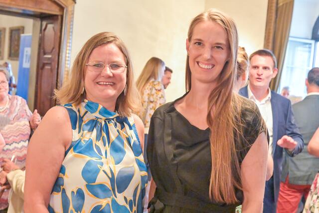 Alexandra Lawrence mit Andrea Samonigg-Mahrer | Foto: WK_Spittal/Baurecht