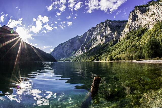 Eisenerz hat wunderschöne Natur, wie beispielsweise den Leopoldsteinersee, zu bieten. | Foto: Steiermark Tourismus/Michael Weberberger