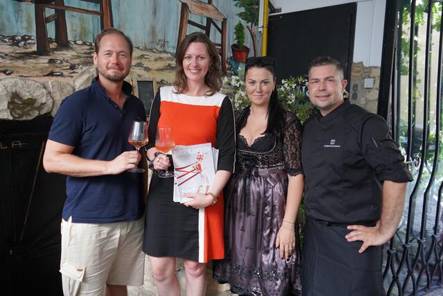 Mitten im Geschehen "Die Burgenländerin"-Chefredakteurin Nicole Schlaffer | Foto: Andrea Glatzer