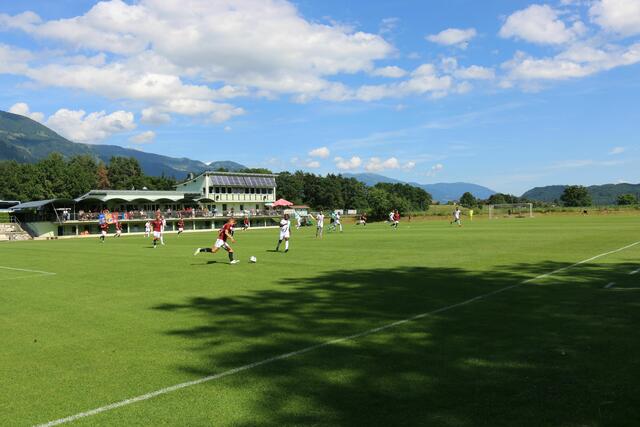Sparta Prag spielte dieses Jahr bereits zwei mal in Seeboden.  | Foto: SV Seeboden