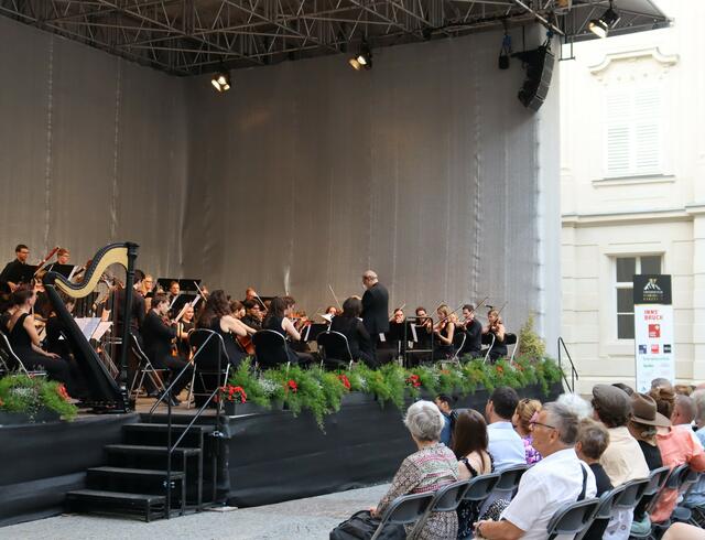 Das Orchester der Akademie St. Blasius bot am Montag, den 17.Juli,  einen Abend voller Nostalgie und Heimweh. | Foto: A. Martin Gomez 