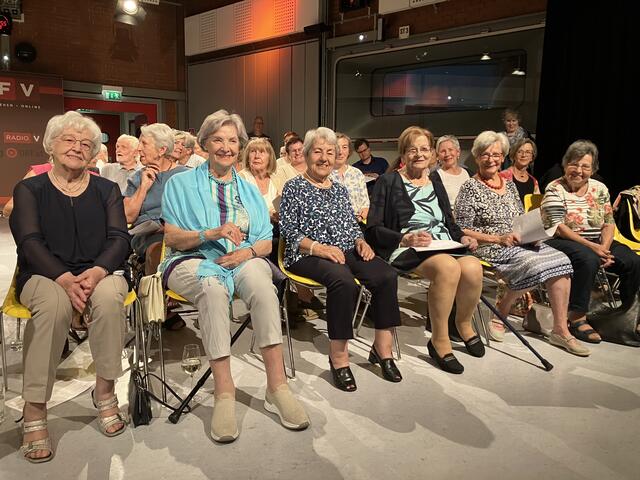 Dorfschwalben: Margit Vonbank, Irmgard Schweninger, Ida Hofer, Wilma Bachmayer, Annelies Kappel und Marlis Bischof | Foto: Marktgemeinde