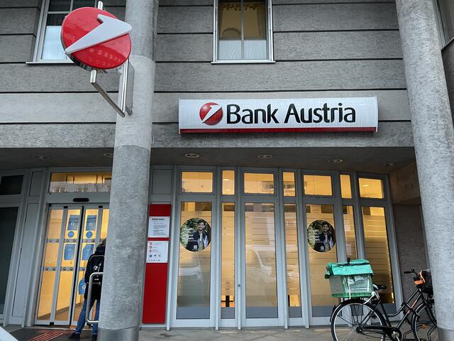 Vor allem Hausbanken drängen auf Obergrenzen für die digitale Geldbörse, um zu vermeiden, dass Verbraucher ihre Einlagen dort dann "bunkern".  | Foto: David Hofer