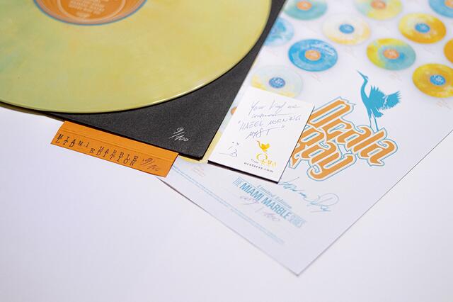 Von der Idee bis zur fertigen Platte selbstgemacht : Gemeinsam mit seinen Bandkollegen hat Lohner ein Album aufgenommen.  | Foto: Andy Lohner