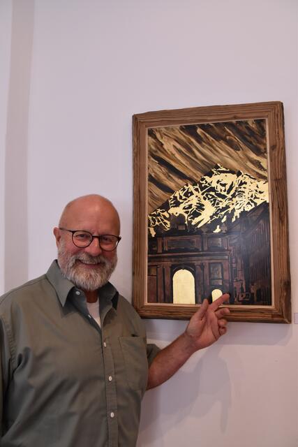 Franz "Kaiser" Eberharter zeigt in Maria Waldrast noch bis Oktober einen Querschnitt seiner gelungenen Metallbilder | Foto: Kainz