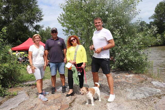 Beim Wassertag mit dabei: die Kalsdorfer GR Sabine Jakubzig, Vzbgm. Patrick Trummer, Sandra Goldberg und Sepp Zirkl. | Foto: Edith Ertl