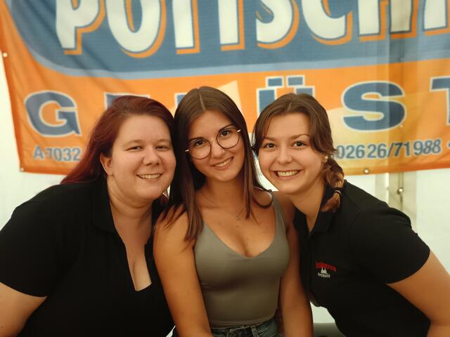 Holly, Celia und Miranda hatten gute Laune