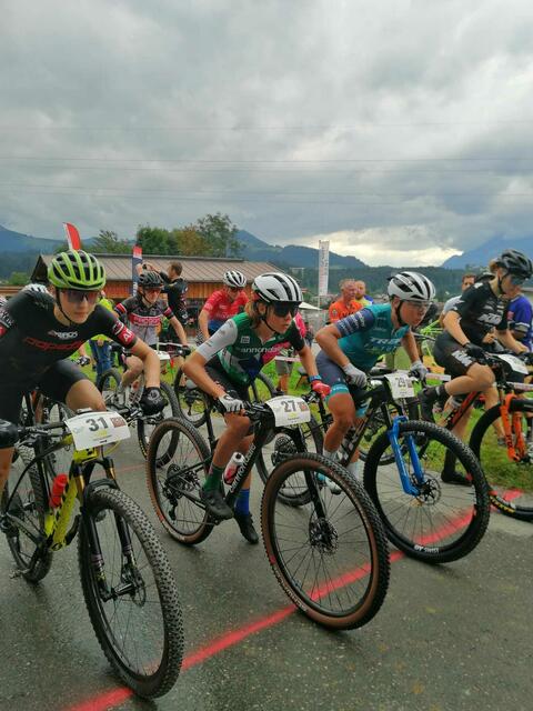 Mona Mitterwallner beim Start zum siegreichen Österreich-Vergleich. | Foto: Privat