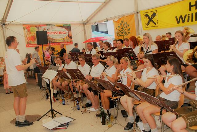 Für einen zünftigen Frühschoppen sorgte der Musikverein St Margarethen an der Raab 