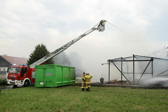 Großeinsatz bei Brand in Berndorf | Foto: FF Oberndorf