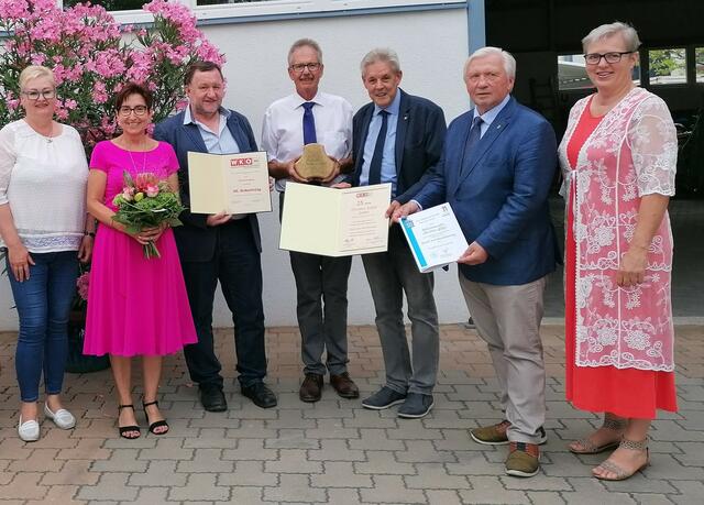 Christine Vorauer, Margarethe Glatzl, Manfred Knöbel, Christian Glatzl, Hermann Hauer,
Herbert Osterbauer und Anette Glatzl. | Foto: privat