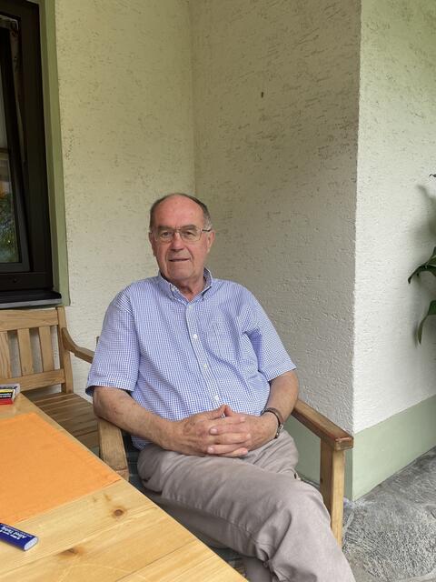 Professor Franz Jochum im Gespräch  | Foto: RegionalMedien