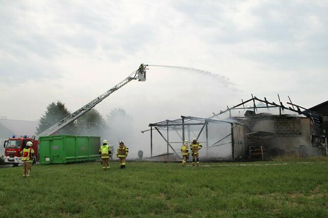 Großeinsatz bei Brand in Berndorf | Foto: FF Oberndorf
