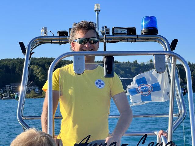  Alexander Leitner von der Wasserrettung Litzlberg  | Foto:  Alexander Leitner