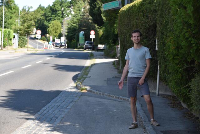 Florian Ladenstein ist für eine Verbreiterung der Gehsteige. | Foto: Geiger