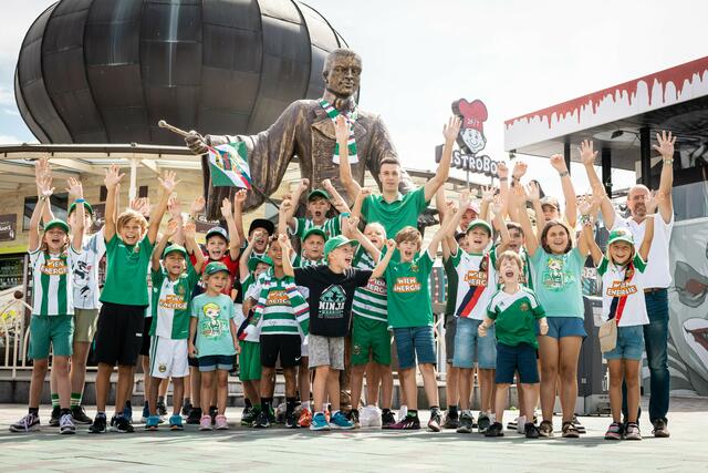 Der Rapid-Tag 2022 war ein Einerfolg. Deshalb geht das Event im Prater heuer in die nächste Runde.  | Foto: SK Rapid