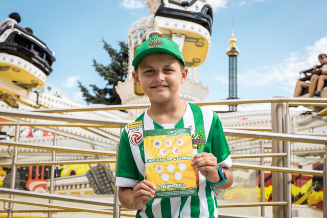 Spiele mit coolen Gewinnen und ein Besuch der Rapid-Kicker: Kleine grün-weiße Fans kommen am 7. August im Wiener Prater auf ihre Kosten. | Foto: SK Rapid / Red Ring Shots