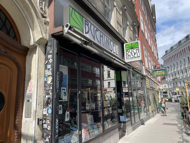 Die kleine Grätzlbuchhandlung befindet sich in der Margaretenstrasse 76.  | Foto: Karina Stuhlpfarrer