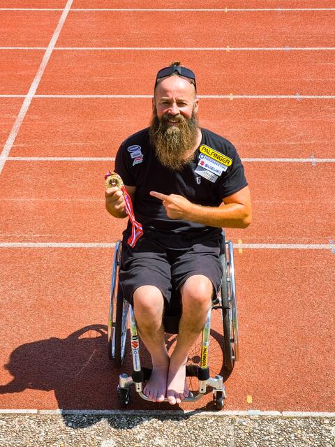 Thomas Geierspichler mit der Goldmedaille. | Foto: Petra Dissertori